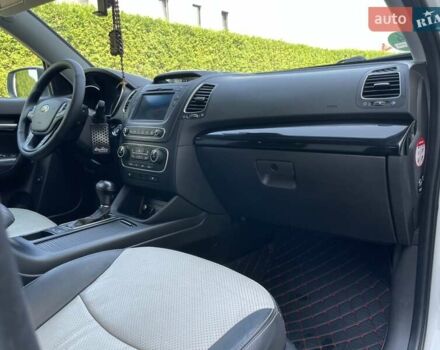 Белый Киа Соренто, объемом двигателя 2.2 л и пробегом 192 тыс. км за 17750 $, фото 65 на Automoto.ua