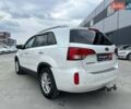 Белый Киа Соренто, объемом двигателя 2.4 л и пробегом 203 тыс. км за 10290 $, фото 6 на Automoto.ua
