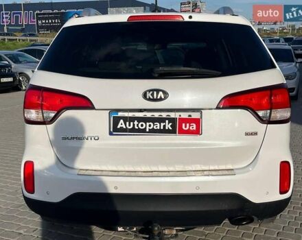 Белый Киа Соренто, объемом двигателя 2.4 л и пробегом 203 тыс. км за 10640 $, фото 11 на Automoto.ua