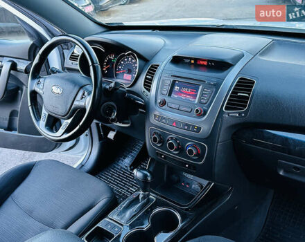 Белый Киа Соренто, объемом двигателя 2.4 л и пробегом 146 тыс. км за 12200 $, фото 32 на Automoto.ua