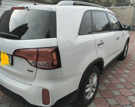 Белый Киа Соренто, объемом двигателя 2.4 л и пробегом 146 тыс. км за 12525 $, фото 4 на Automoto.ua