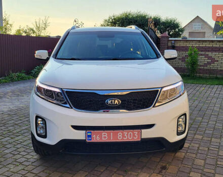 Белый Киа Соренто, объемом двигателя 2.2 л и пробегом 205 тыс. км за 16199 $, фото 2 на Automoto.ua