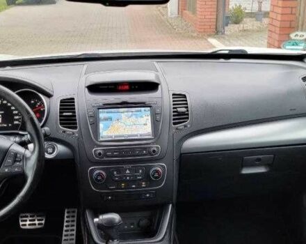 Белый Киа Соренто, объемом двигателя 2.2 л и пробегом 178 тыс. км за 9000 $, фото 9 на Automoto.ua