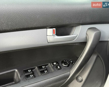 Белый Киа Соренто, объемом двигателя 2.2 л и пробегом 234 тыс. км за 14800 $, фото 43 на Automoto.ua