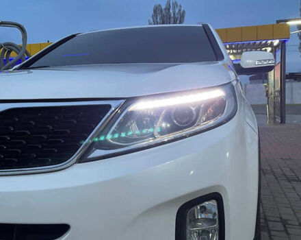 Белый Киа Соренто, объемом двигателя 2 л и пробегом 201 тыс. км за 16500 $, фото 9 на Automoto.ua