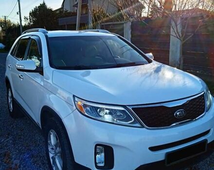 Белый Киа Соренто, объемом двигателя 2.4 л и пробегом 201 тыс. км за 10400 $, фото 1 на Automoto.ua