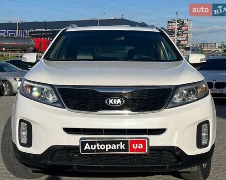 Белый Киа Соренто, объемом двигателя 2.4 л и пробегом 203 тыс. км за 10640 $, фото 1 на Automoto.ua