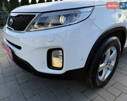 Белый Киа Соренто, объемом двигателя 2.2 л и пробегом 138 тыс. км за 17800 $, фото 11 на Automoto.ua