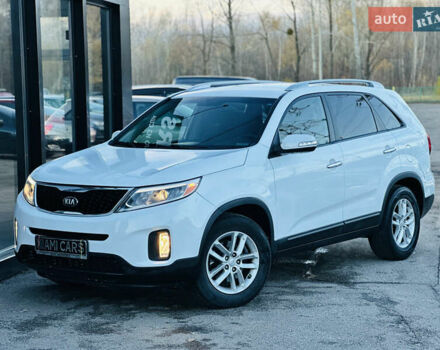 Белый Киа Соренто, объемом двигателя 2.4 л и пробегом 146 тыс. км за 12200 $, фото 7 на Automoto.ua
