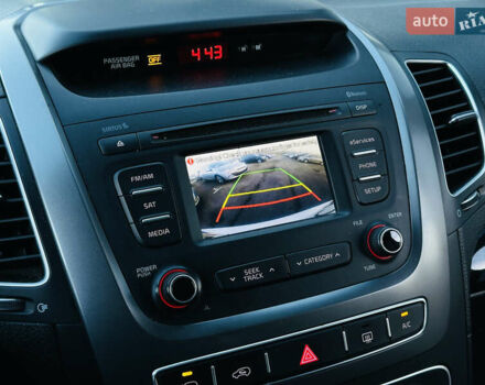 Белый Киа Соренто, объемом двигателя 2.4 л и пробегом 146 тыс. км за 12200 $, фото 35 на Automoto.ua