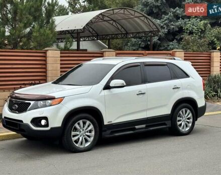 Білий Кіа Соренто, об'ємом двигуна 2.2 л та пробігом 117 тис. км за 15900 $, фото 3 на Automoto.ua