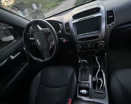 Белый Киа Соренто, объемом двигателя 2 л и пробегом 201 тыс. км за 16500 $, фото 27 на Automoto.ua