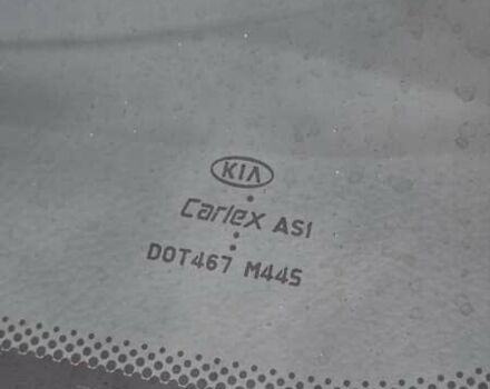 Білий Кіа Соренто, об'ємом двигуна 2.36 л та пробігом 160 тис. км за 11000 $, фото 30 на Automoto.ua