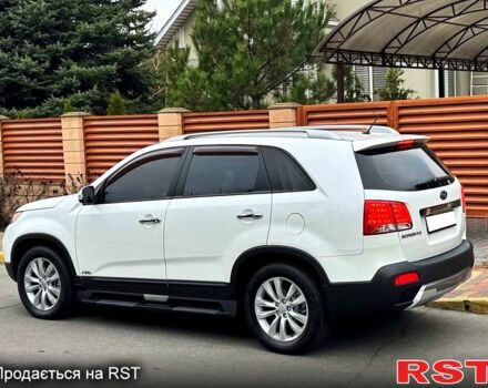 Білий Кіа Соренто, об'ємом двигуна 2.2 л та пробігом 117 тис. км за 15900 $, фото 2 на Automoto.ua