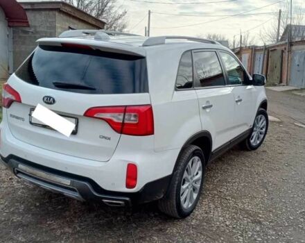 Белый Киа Соренто, объемом двигателя 0 л и пробегом 150 тыс. км за 13199 $, фото 2 на Automoto.ua