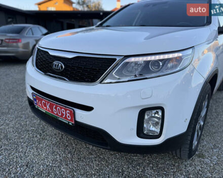 Киа Соренто 2014 в Калуше на Automoto.ua Белый Киа Соренто, объемом двигателя 2.2 л и пробегом 230 тыс. км за 17250 $, фото 3 на Automoto.ua