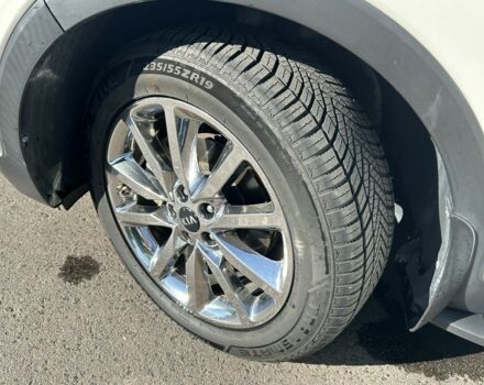 Белый Киа Соренто, объемом двигателя 2 л и пробегом 150 тыс. км за 18000 $, фото 8 на Automoto.ua