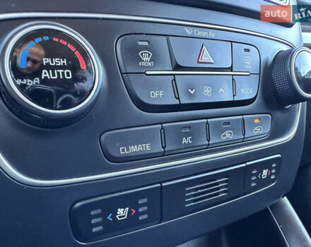 Білий Кіа Соренто, об'ємом двигуна 2.2 л та пробігом 184 тис. км за 16999 $, фото 38 на Automoto.ua