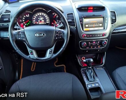 Белый Киа Соренто, объемом двигателя 2.2 л и пробегом 227 тыс. км за 15900 $, фото 5 на Automoto.ua