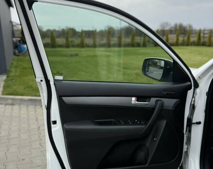 Кіа Соренто 2014 у Луцьку на Automoto.ua Білий Кіа Соренто, об'ємом двигуна 2.2 л та пробігом 158 тис. км за 18300 $, фото 53 на Automoto.ua