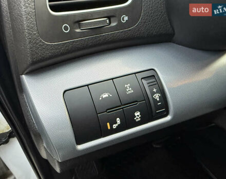 Кіа Соренто 2014 у Івано-Франківську на Automoto.ua Білий Кіа Соренто, об'ємом двигуна 2.2 л та пробігом 228 тис. км за 17950 $, фото 44 на Automoto.ua