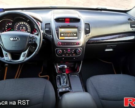 Белый Киа Соренто, объемом двигателя 2.2 л и пробегом 227 тыс. км за 15900 $, фото 4 на Automoto.ua