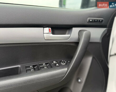 Кіа Соренто 2014 у Луцьку на Automoto.ua Білий Кіа Соренто, об'ємом двигуна 2.2 л та пробігом 158 тис. км за 18300 $, фото 56 на Automoto.ua