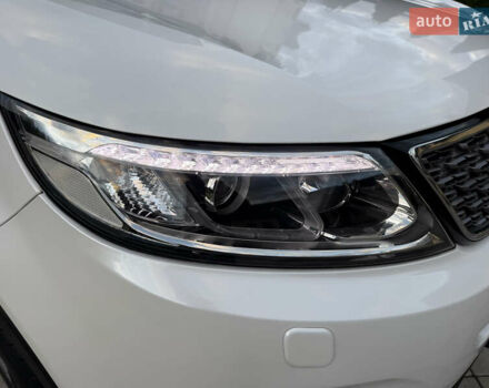 Кіа Соренто 2014 у Івано-Франківську на Automoto.ua Білий Кіа Соренто, об'ємом двигуна 2.2 л та пробігом 228 тис. км за 17950 $, фото 14 на Automoto.ua