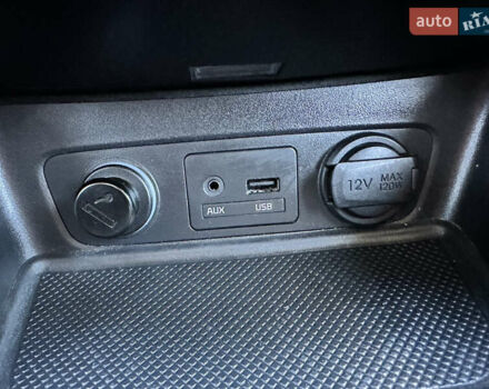 Білий Кіа Соренто, об'ємом двигуна 2.2 л та пробігом 184 тис. км за 16999 $, фото 39 на Automoto.ua