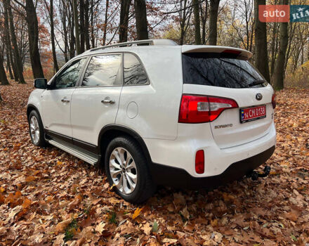 Белый Киа Соренто, объемом двигателя 2.2 л и пробегом 132 тыс. км за 17800 $, фото 5 на Automoto.ua
