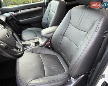 Кіа Соренто 2014 у Івано-Франківську на Automoto.ua Білий Кіа Соренто, об'ємом двигуна 2.2 л та пробігом 228 тис. км за 17950 $, фото 18 на Automoto.ua