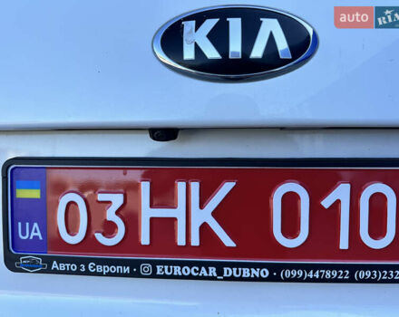 Білий Кіа Соренто, об'ємом двигуна 2.2 л та пробігом 184 тис. км за 16999 $, фото 19 на Automoto.ua