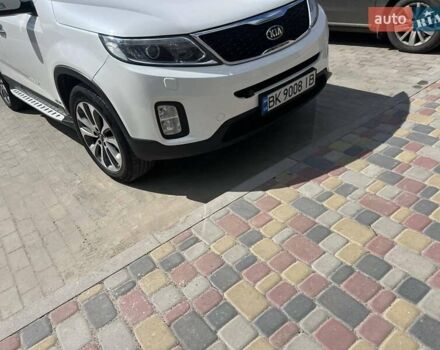 Белый Киа Соренто, объемом двигателя 2.2 л и пробегом 198 тыс. км за 18400 $, фото 3 на Automoto.ua