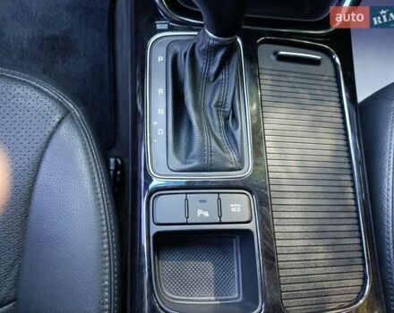 Киа Соренто 2014 в Могилев-Подольском на Automoto.ua Белый Киа Соренто, объемом двигателя 2 л и пробегом 203 тыс. км за 16300 $, фото 14 на Automoto.ua