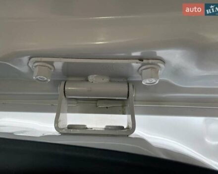 Белый Киа Соренто, объемом двигателя 2.2 л и пробегом 233 тыс. км за 16999 $, фото 132 на Automoto.ua