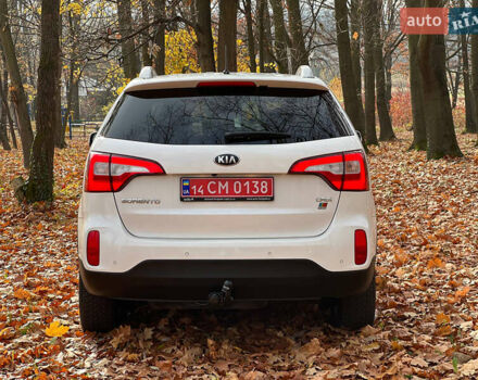 Белый Киа Соренто, объемом двигателя 2.2 л и пробегом 132 тыс. км за 17800 $, фото 6 на Automoto.ua