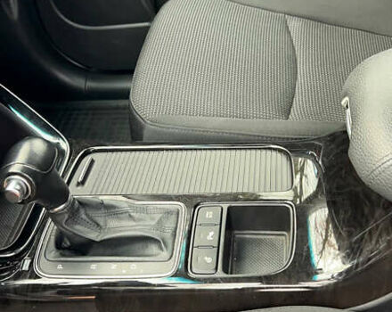 Белый Киа Соренто, объемом двигателя 2.2 л и пробегом 132 тыс. км за 17800 $, фото 37 на Automoto.ua