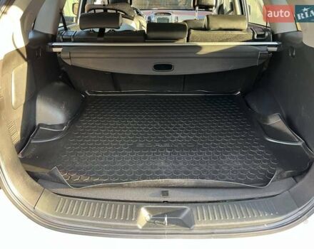 Белый Киа Соренто, объемом двигателя 2.2 л и пробегом 198 тыс. км за 18400 $, фото 11 на Automoto.ua