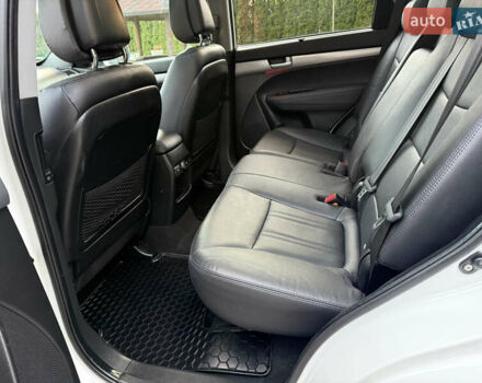 Кіа Соренто 2014 у Івано-Франківську на Automoto.ua Білий Кіа Соренто, об'ємом двигуна 2.2 л та пробігом 228 тис. км за 17950 $, фото 27 на Automoto.ua