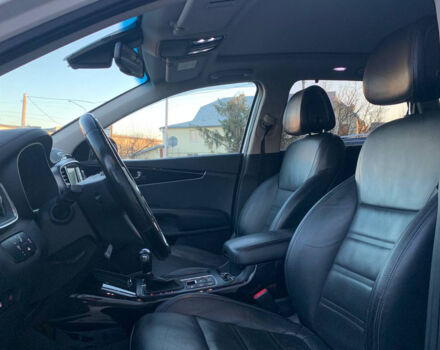 Білий Кіа Соренто, об'ємом двигуна 2.2 л та пробігом 182 тис. км за 24000 $, фото 9 на Automoto.ua