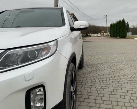 Белый Киа Соренто, объемом двигателя 2.2 л и пробегом 207 тыс. км за 16900 $, фото 3 на Automoto.ua