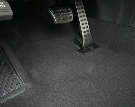 Белый Киа Соренто, объемом двигателя 2.2 л и пробегом 233 тыс. км за 16999 $, фото 93 на Automoto.ua