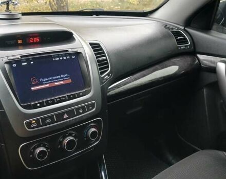 Белый Киа Соренто, объемом двигателя 3.34 л и пробегом 182 тыс. км за 15000 $, фото 3 на Automoto.ua