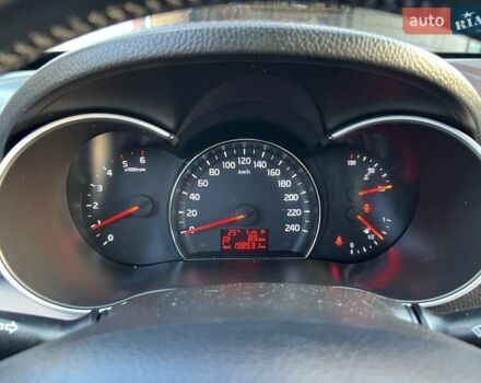 Белый Киа Соренто, объемом двигателя 2.2 л и пробегом 198 тыс. км за 18400 $, фото 15 на Automoto.ua