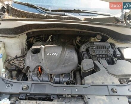 Белый Киа Соренто, объемом двигателя 2.35 л и пробегом 155 тыс. км за 8200 $, фото 3 на Automoto.ua