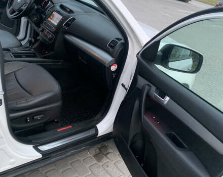 Белый Киа Соренто, объемом двигателя 2.2 л и пробегом 207 тыс. км за 17700 $, фото 22 на Automoto.ua