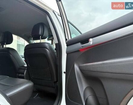 Білий Кіа Соренто, об'ємом двигуна 2.2 л та пробігом 238 тис. км за 15150 $, фото 33 на Automoto.ua
