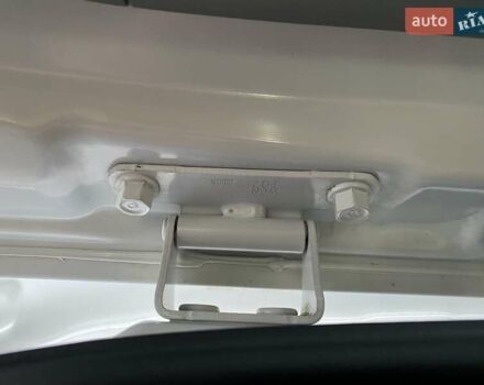 Белый Киа Соренто, объемом двигателя 2.2 л и пробегом 233 тыс. км за 16999 $, фото 131 на Automoto.ua