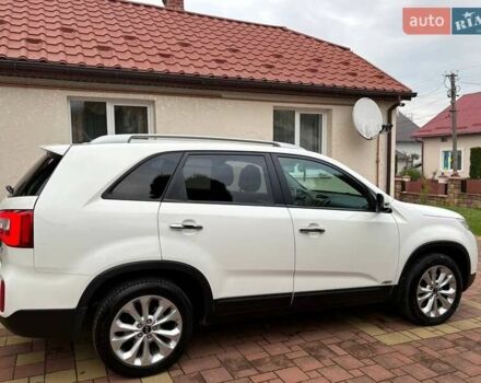 Білий Кіа Соренто, об'ємом двигуна 2.2 л та пробігом 238 тис. км за 15150 $, фото 2 на Automoto.ua