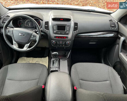 Белый Киа Соренто, объемом двигателя 2.2 л и пробегом 132 тыс. км за 17800 $, фото 34 на Automoto.ua